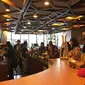 Merayakan Hari Kartini dengan segelas kopi gratis dari Maxx Coffee. (Foto: Della Natalia)