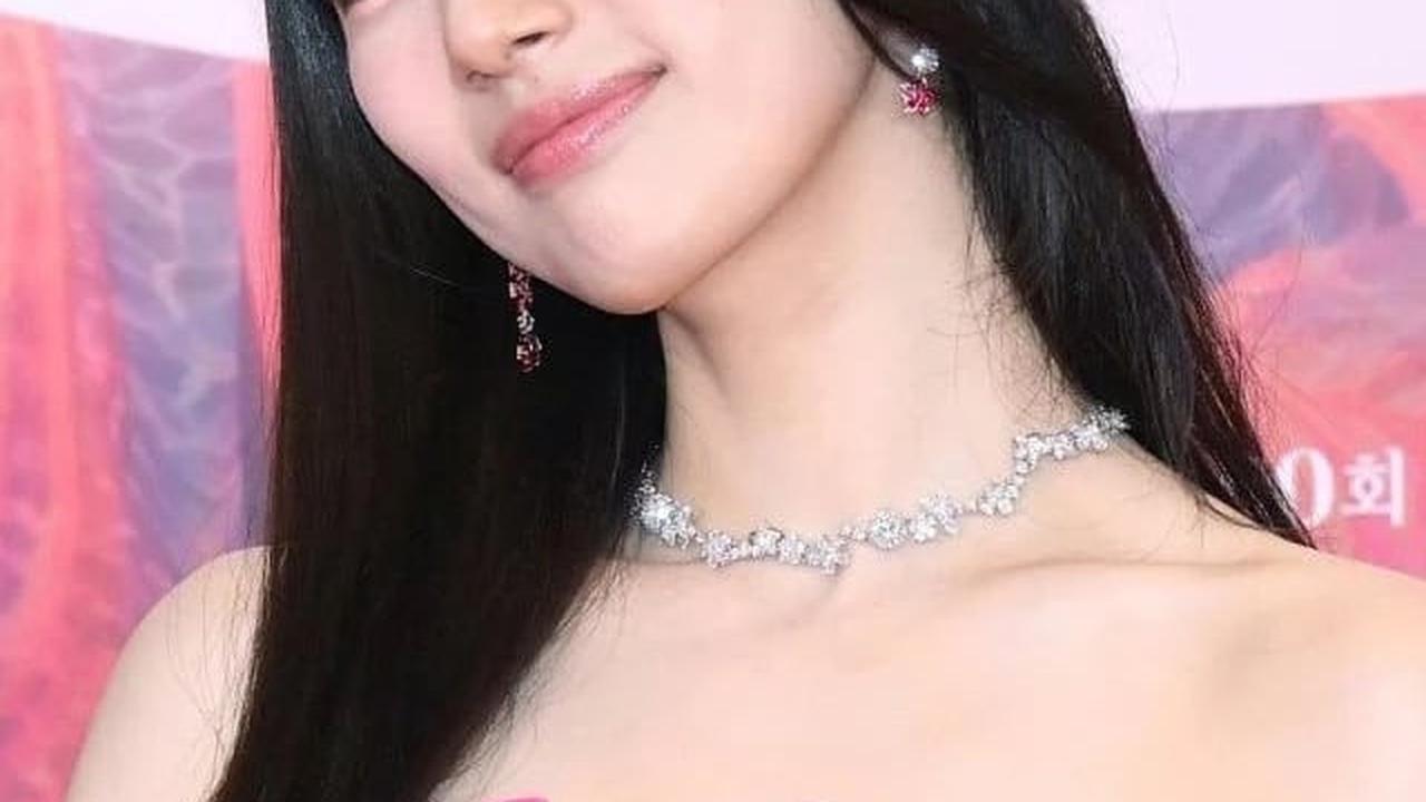 Sempat Berisi, Ternyata Bae Suzy Punya Tips Diet - Lakukan Penguin Exercise