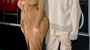Kim juga kesal terhadap sifat Kanye West yang suka merendahkan harga diri istrinya. Bahkan, Kanye tidak menghargai dan memuji bentuk tubuh Kim Kardashian. (AFP/Bintang.com)