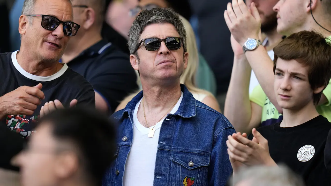 Foto: Penampakan Noel Gallagher Saat Manchester City Pesta Gol di Markas Fulham, The Citizens Kudeta Arsenal di Puncak Klasemen Liga Inggris