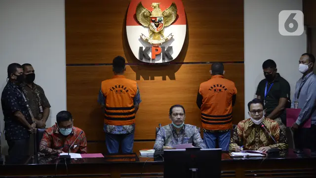 FOTO: KPK Resmi Tahan Nurhadi dan Menantu Terkait Kasus Suap