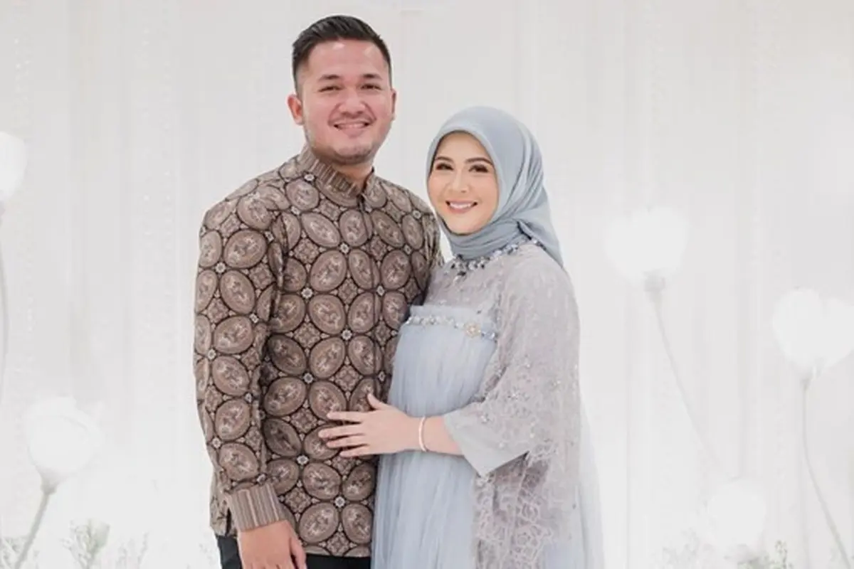 Jelang Melahirkan, Ini 7 Potret Kesha Ratuliu dengan Perut Makin Besar