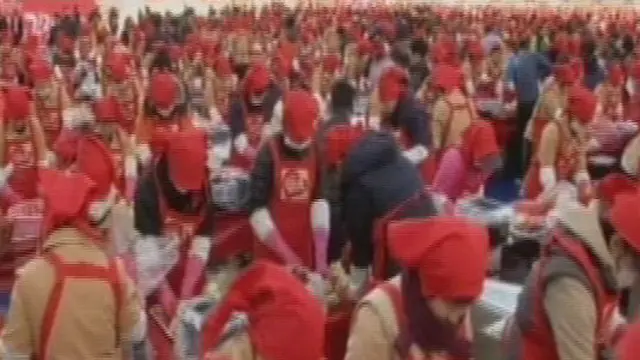 Bikin 130 Ton Kimchi Demi Pecahkan Rekor Dunia