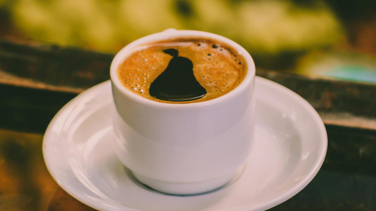 Cara Baru Nikmati Kopi Hitam Tanpa Pahit, Bahan Dapur Ini Jawabannya