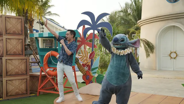 Meet and greet session with Stitch at PIK 2 (Foto Dok: Disney Indonesia)