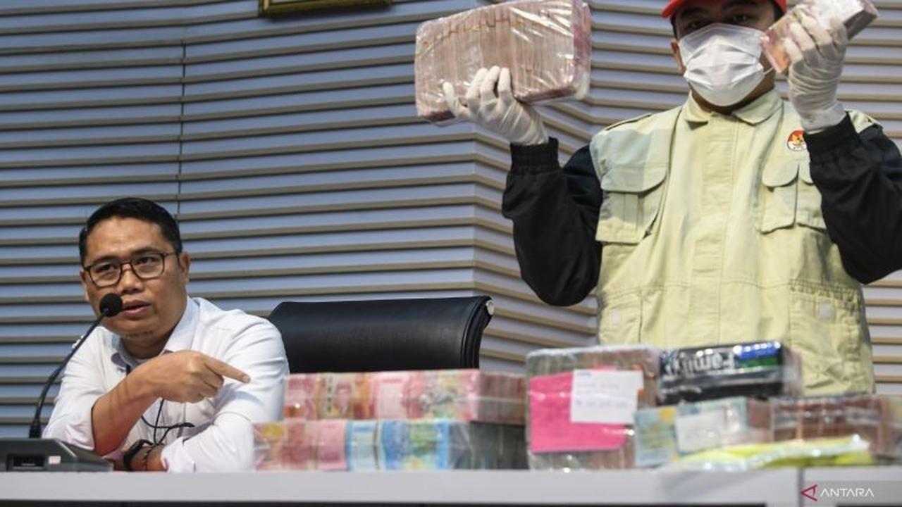 KPK Duga Wali Kota Madiun Maidi Terima Gratifikasi Rp1,3 Miliar