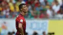 Paulo Bento mewajibkan setiap bola harus diberikan kepadanya. Namun, strategi ini tidak efektif. Tak satupun gol yang tercipta dari kakinya, Senin (16/6/2014) (AFP Photo/FRANCISCO LEONG)