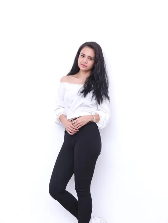 Michele Ziudith visit film Mekah I'm Coming di Gondangdia, Rabu (4/3/2020). (Daniel Kampua/Fimela.com)