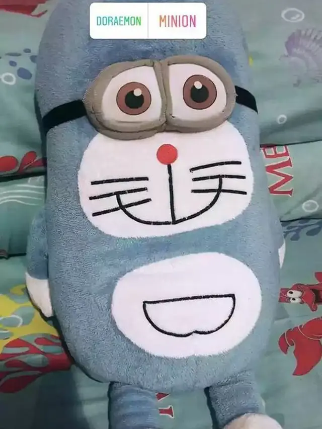 6 Bentuk Boneka Doraemon Ini Nyeleneh, Absurd Banget