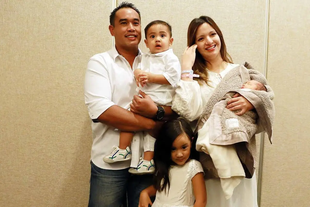 [Bintang] Nia Ramadhani dan Ardie Bakrie