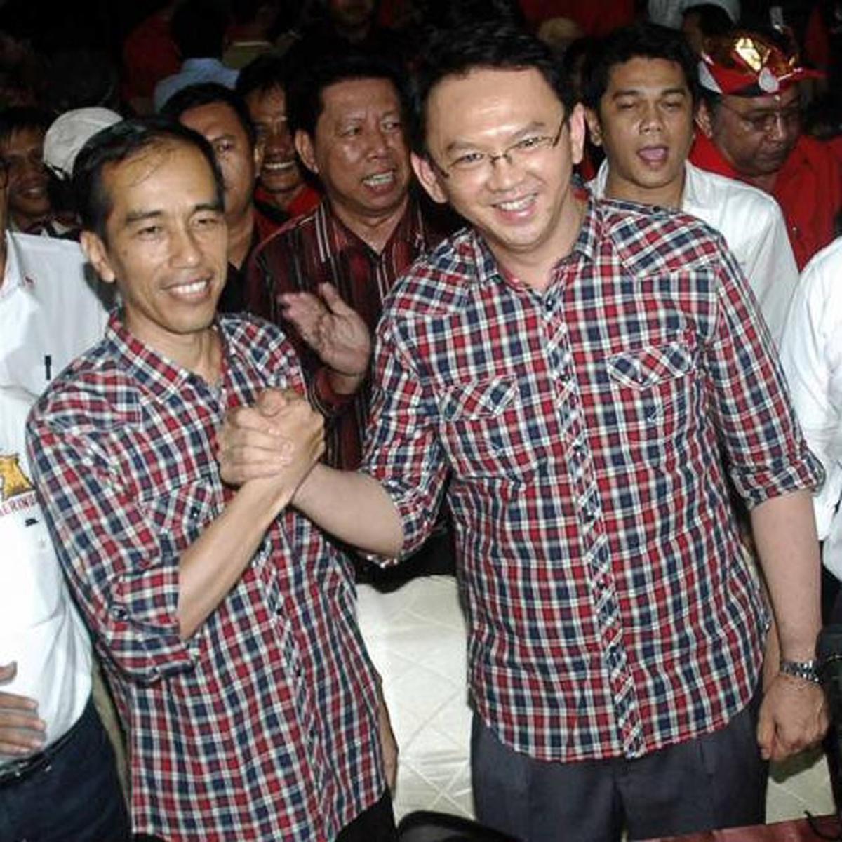 Silang pendapat Jokowi-Ahok soal toilet Halte Transjakarta