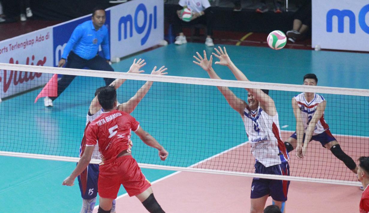 LavAni mengalahkan PDAM Tirta tiga set langsung di GOR Joyoboyo Kediri, Jumat (1/12/2023). Mereka menang 25-20, 25-20, dan 25-15. (Dok. PBVSI)