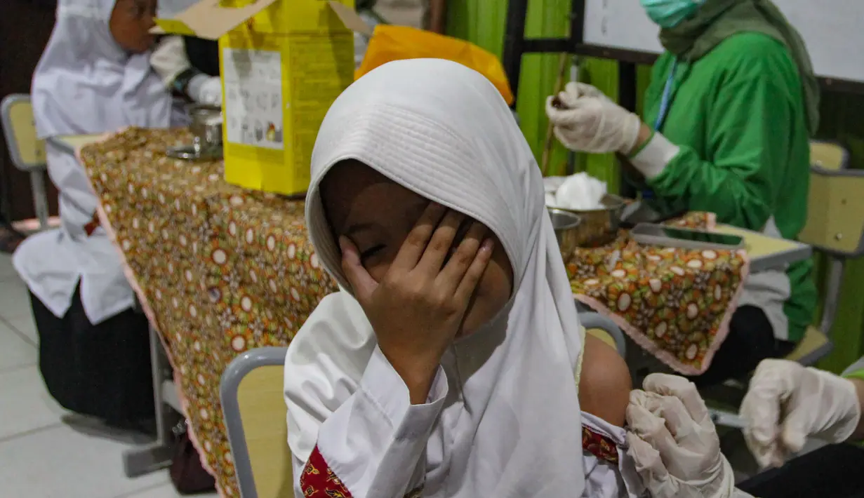 Program ini bertujuan untuk memberikan imunisasi dasar dan lanjutan serta tambahan untuk mencegah penyakit yang dapat dicegah dengan vaksin. (merdeka.com/Arie Basuki)