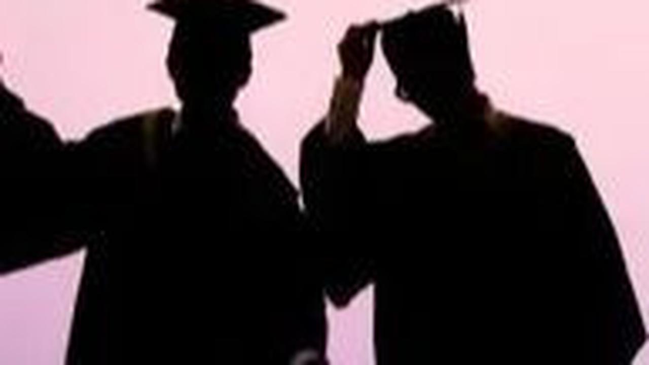 1. Cara Menulis Singkatan Gelar Sarjana