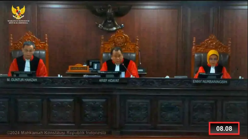 Hakim MK Anwar Usman tak adili sengketa Pileg PSI, digantikan Hakim Guntur Hamzah.