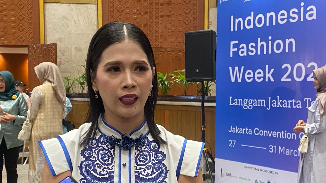 Novita Emilda Apresiasi dan Sorotan Atas Kejayaan Indonesia Fashion ...