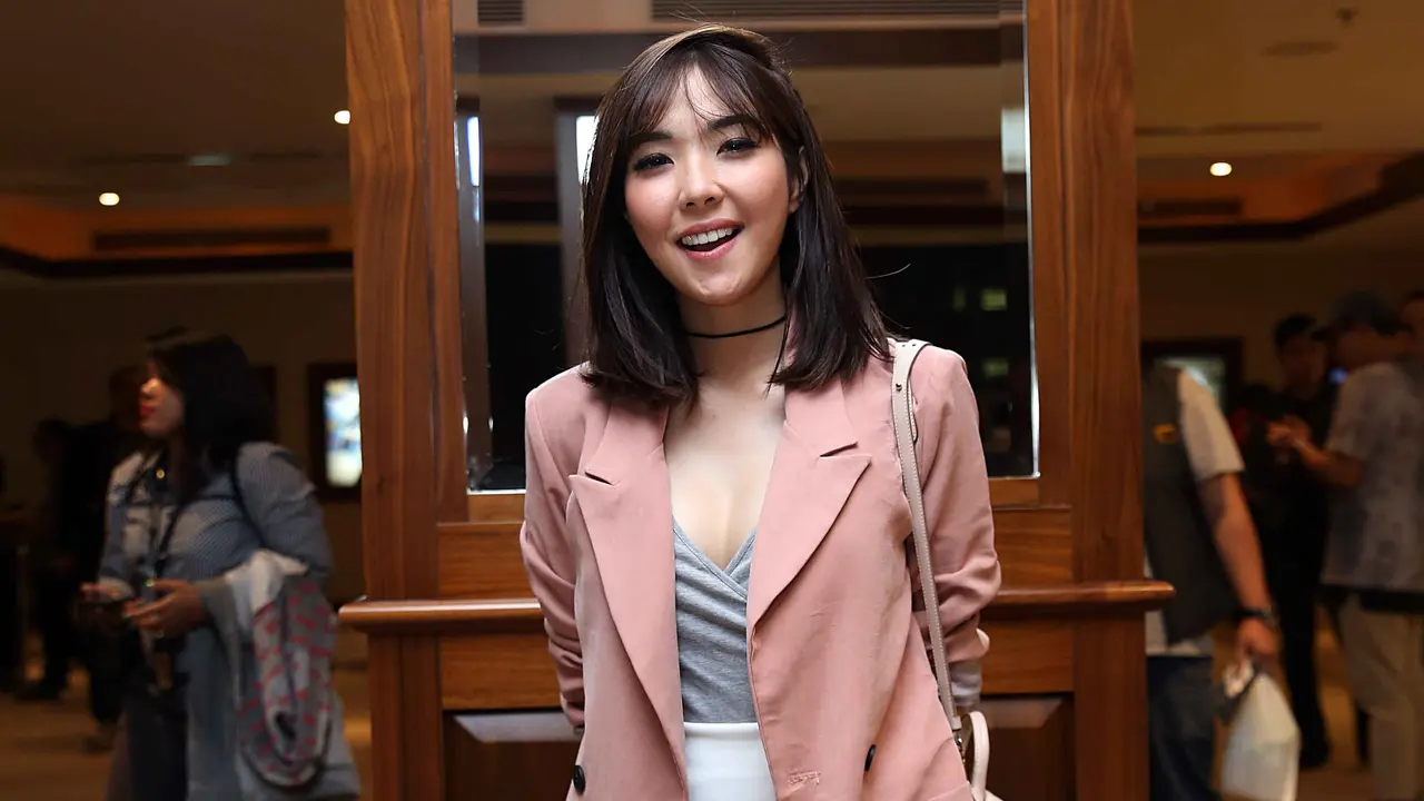 [Bintang] Gisel