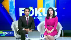Simak informasi dalam Fokus Pagi edisi (23/12) dengan pilihan topik-topik sebagai berikut, Kebakaran Permukiman Padat Penduduk, Angin Kencang Rusak Bangunan, Warga Korban Bencana Cari Bantuan Berjalan Kaki, Penyelidikan Kecelakaan Bus Renggut 16 Jiwa...