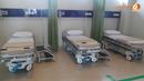 Tempat tidur perawatan di lantai bawah RS Pertamedika Sentul City, Jawa Barat. (Liputan6.com/Aditya Eka Prawira)