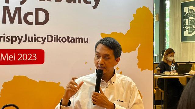 Open Kitchen McDonald's Indonesia