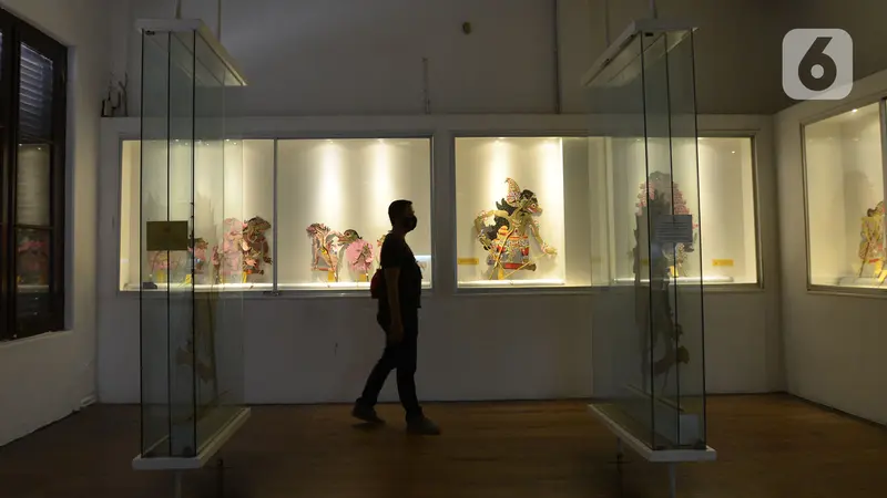 FOTO: Kembali Dibuka, Museum Wayang Terapkan Protokol Kesehatan