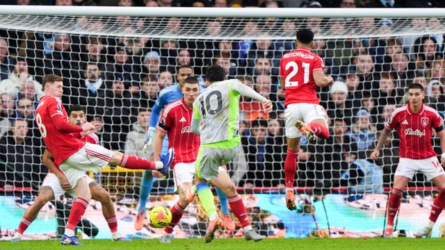 Foto: Reijnders dan Cherki Sumbang Gol, Manchester City Tumbangkan Nottingham Forest di Liga Inggris