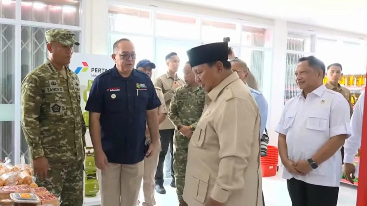 Mendagri Tito Dampingi Presiden Prabowo Resmikan Operasionalisasi 1.061 KDKMP