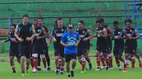 PSM Makassar menjalani latihan perdana musim 2019, Selasa (15/1/2019) di di Stadion Andi Mattalatta Mattoangin. (Bola.com/Abdi Satria)