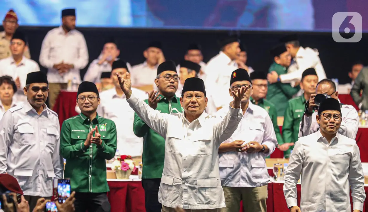 Ketua Umum Partai Gerindra Prabowo Subianto saat deklarasi koalisi antara Partai Gerindra dan Partai Kebangkitan Bangsa (PKB) dalam Rapimnas Gerindra di SICC, Sentul, Kabupaten Bogor, Jawa Barat, Sabtu (13/8/2022). Partai Gerindra dan PKB secara resmi menyatakan berkoalisi untuk pemilu 2024. (Liputan6.com/Faizal Fanani)