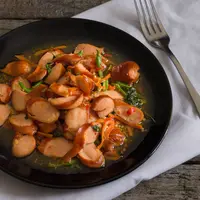 ilustrasi Resep Tumis Sosis Kemangi/copyright By Atiwan Janprom from Shutterstock