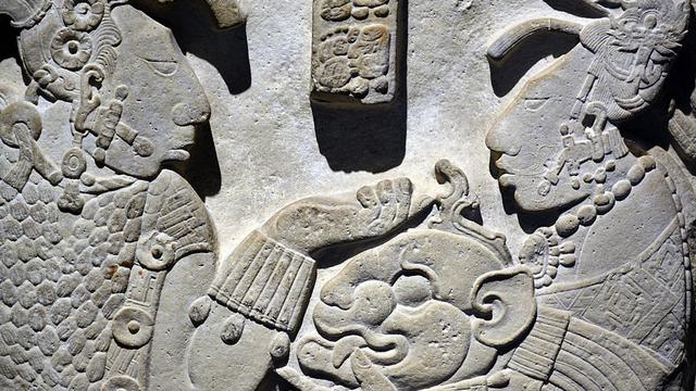 Piramida warisan peradaban Suku Maya