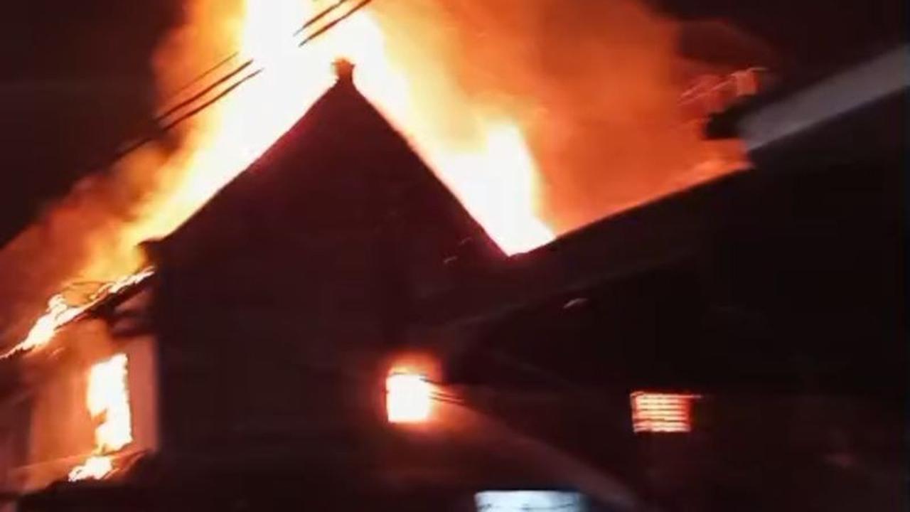 Ruko Kafe Tiga Lantai di Tamansari Ludes Terbakar, Diduga Akibat Korsleting Listrik