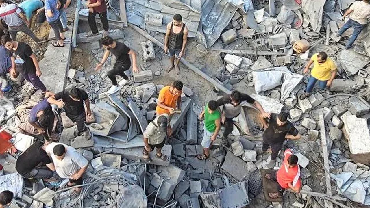 Didampingi Prabowo, Jokowi Lepas Pengiriman Bantuan 51,5 Ton dari Indonesia untuk Palestina