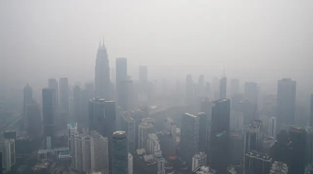 Asap Kebakaran Hutan Meluas ke Jakarta, Warga Diimbau Tak Panik