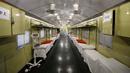Foto yang diabadikan pada 30 Maret 2020 ini menunjukkan kompartemen kereta api yang diubah menjadi bangsal karantina untuk virus Corona COVID-19 di stasiun kereta api di Rawalpindi, Provinsi Punjab, Pakistan timur. (Xinhua/Ahmad Kamal)