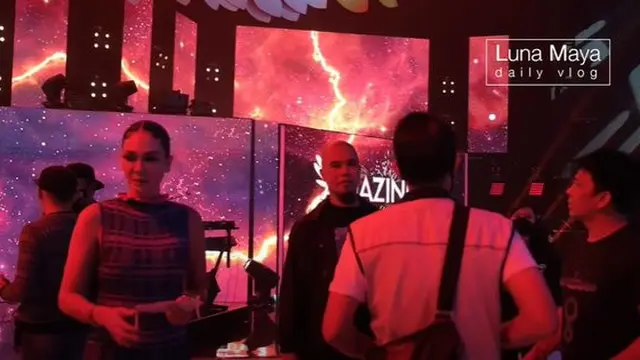 6 Momen Luna Maya dan Ariel NOAH Bertemu di Panggung, Saling Sapa