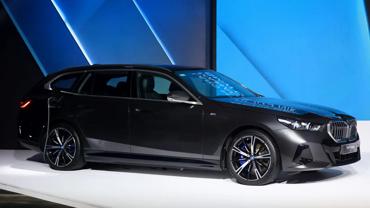 BMW i5