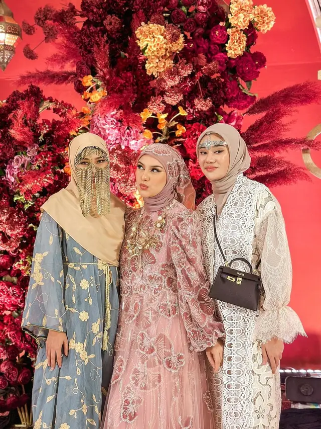 8 Potret Tamu Artis Hadiri Ultah Irish Bella ke-28, Usung Tema Arabian Night