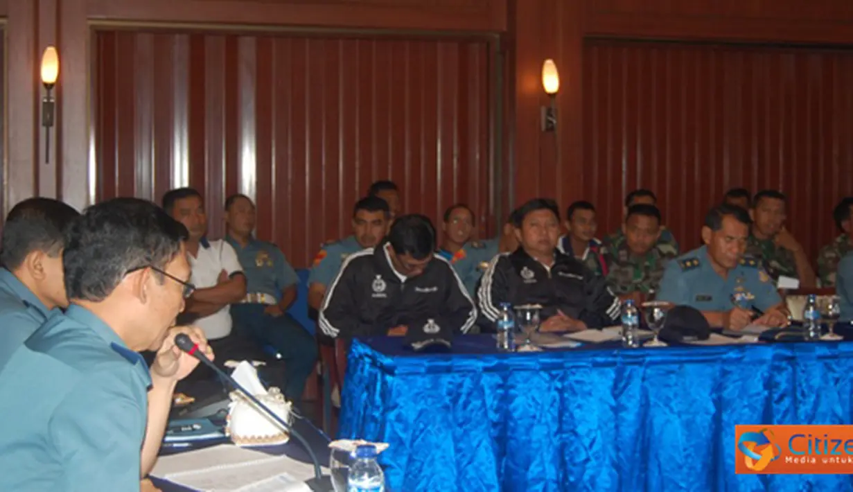 Citizen6, Tanjung Priok: Kolinlamil selaku penyelenggara Porwilbar 2012 mengadakan Technical Meeting dipimpin langsung Kadismat Kolinlamil Kolonel Laut (T) R. Kukuh Sulistijono di Gedung Laut Nusantara Mako Kolinlamil Tanjung Priok, Jakarta, Selasa (29/5)