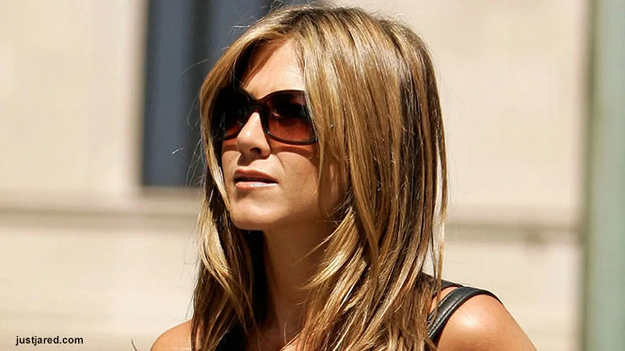 jennifer-anniston-130822b.jpg