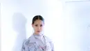 Attire: Benang Jarum, Makeup: Laura Mercier, Hair: Shisheido Professional, Model: Eva from Studio47, Lokasi: Plaza Indonesia.