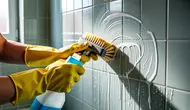 Cara Membersihkan Keramik Kamar Mandi yang Membandel hingga Kinclong Kembali