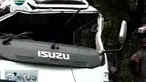Diduga karena mengalami rem blong, sebuah minibus berpenumpang 15 mahasiswa asal Pamekasan melaju tak terkendali dan menabrak tebing di jalur tengkorak Sengkan Mayit, Lereng Ijen, Banyuwangi, Jawa Timur.