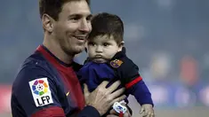 Lionel Messi merayakan hari ulang tahun ke-28 pada hari ini. Video ini berisikan curahan hati Lionel Messi sebagai ayah Thiago Messi