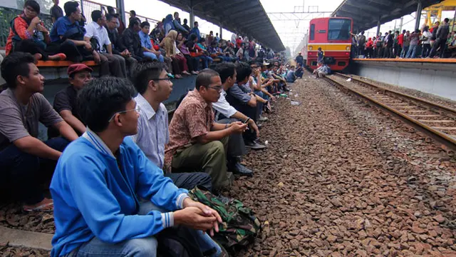 Pasca Blokade, Aktivitas di Stasiun Bekasi Kembali Normal