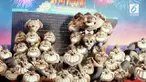 Momen libur sekolah dimanfaatkan Oka Antara untuk mengajak keluarganya di Genting Dream Cruises. Di kapal pesiar tersebut, para karakter monster lucu dari Hotel Transylvania 3: Summer Vacation pun turut hadir.