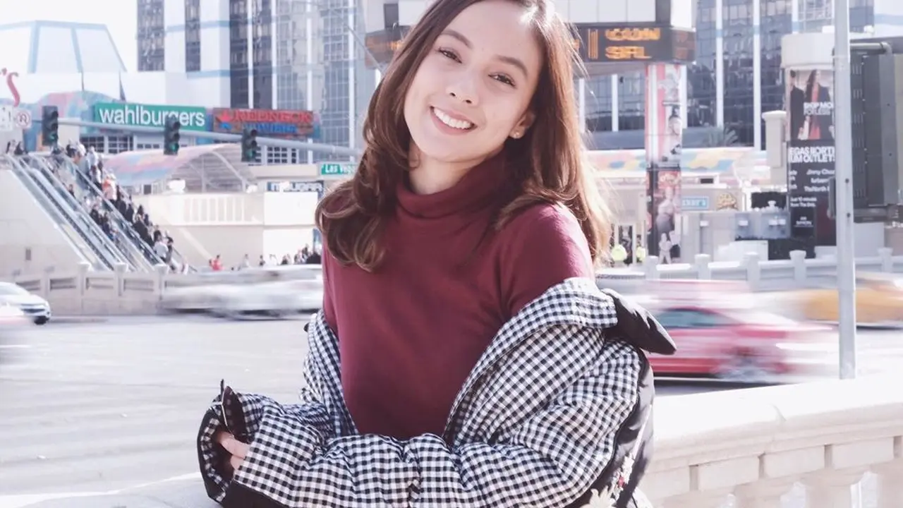 6 Potret Nasya Marcella dengan Makeup Natural, Cantik Alami