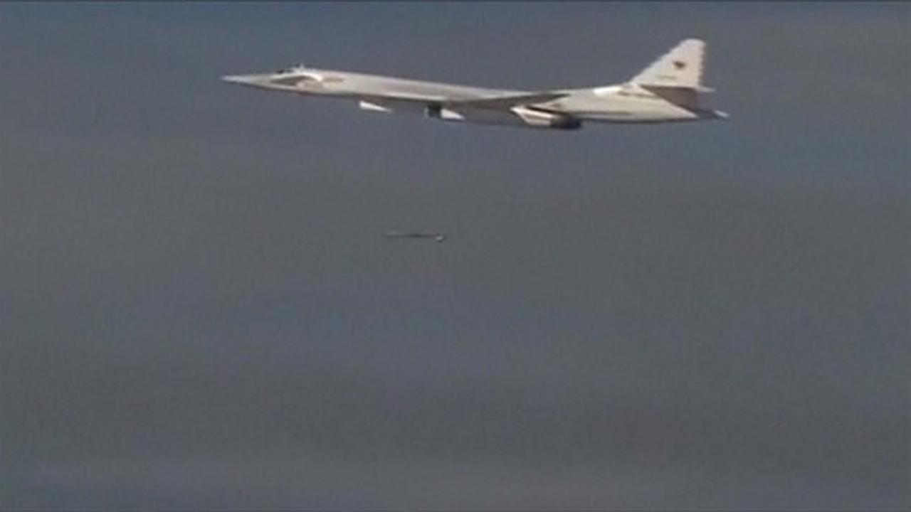Gempuran sengit jet bomber Rusia di langit Suriah