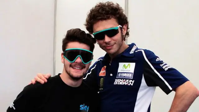 Romano Fenati dan Valentino Rossi