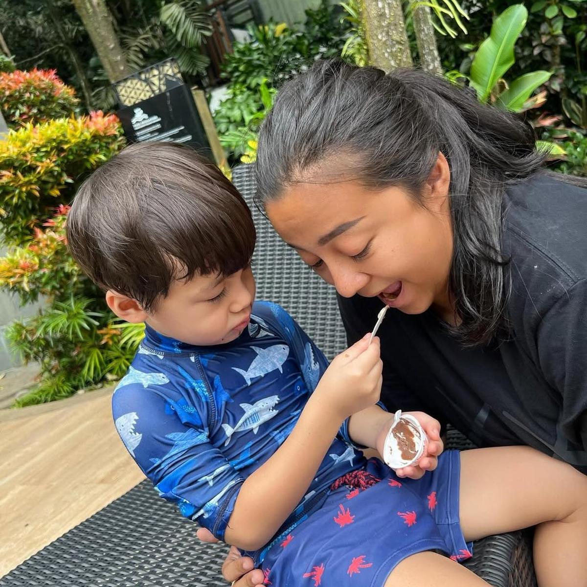6 Potret Cantik Natural Chelzea Adik Paula Verhoeven Bareng Kiano dan Kenzo, Akhirnya Bisa Bertemu Setelah Sekian Lama